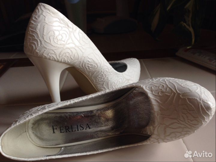 Свадебные туфли продаю