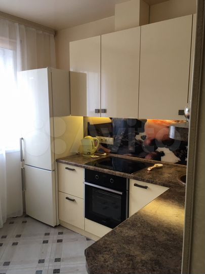 2-к. квартира, 60 м², 9/16 эт.