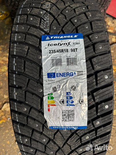 Triangle IcelynX TI501 235/45 R18 98T