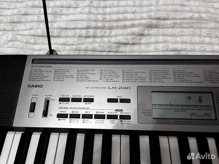 Синтезатор Casio LK-240