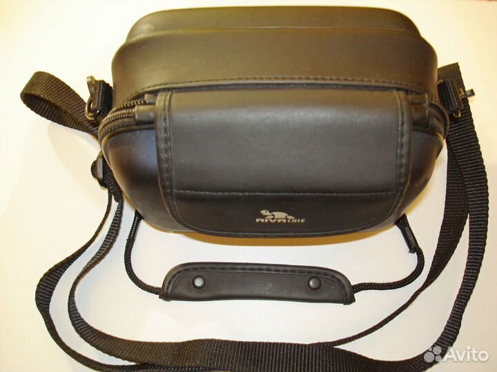 Сумка для фотоаппарата RivaCase