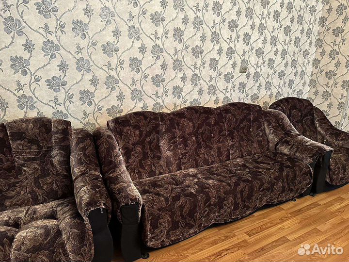 Диван с креслами