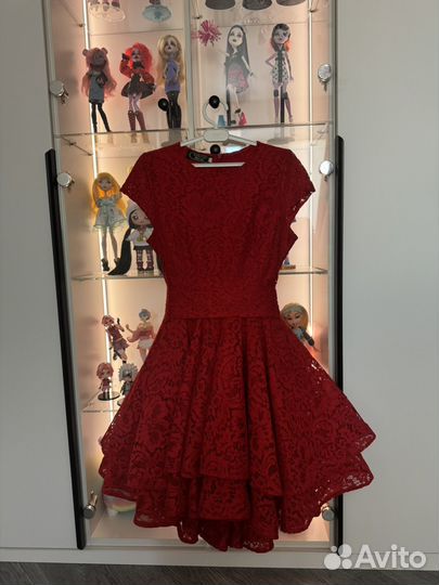 Платье на выпускной красное золотой песок