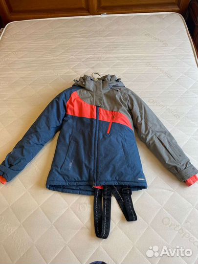 Горнолыжный костюм женский