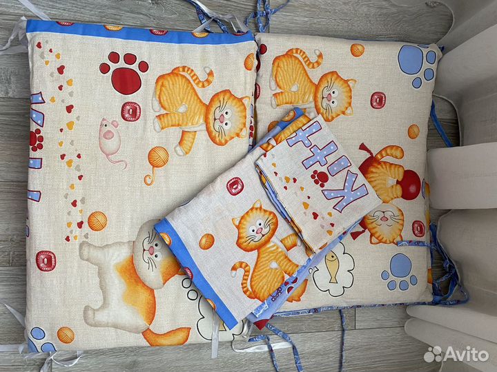 Бортики в кроватку