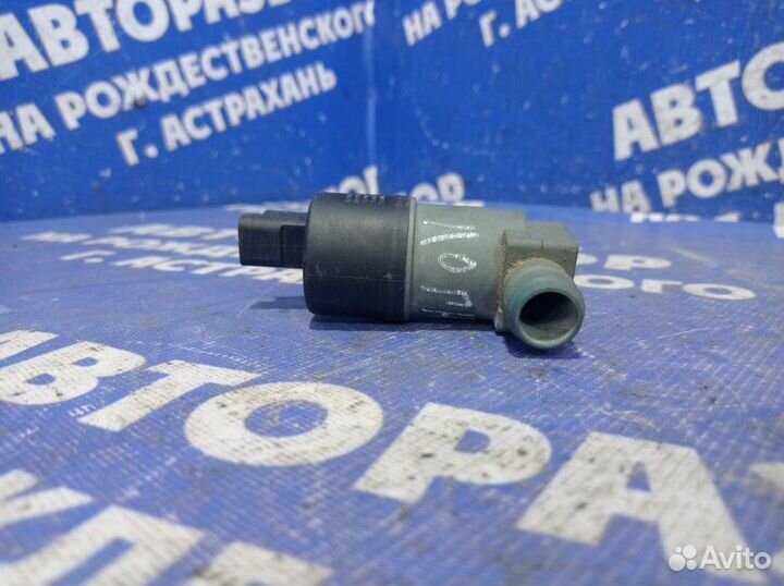 Моторчик омывателя лобового стекла Renault Logan 1