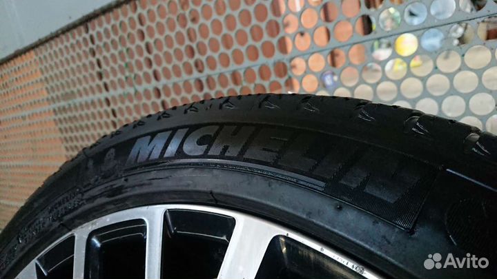 R18 Michelin Pilot Primacy 225/45, PCD 5x112 DIA 57.1
