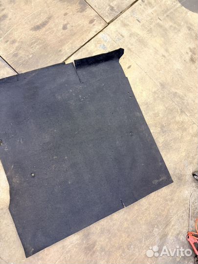 Ковролин багажника Renault Duster 1