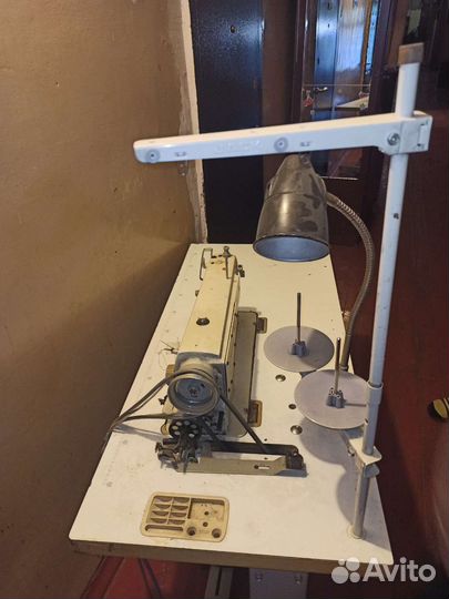 Швейная машина