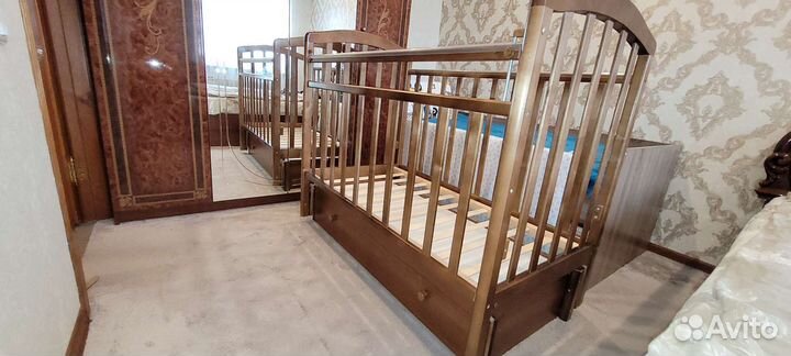 Детская кроватка