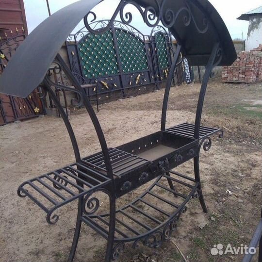 Кованые мангалы с крышей