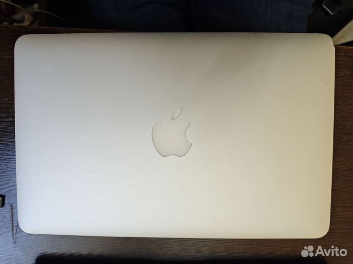 Macbook air mid 2011