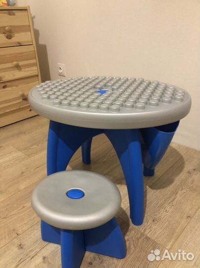 Детский стол и стульчик