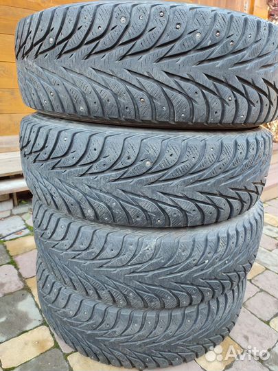 Yokohama Ice Guard Stud IG55 235/75 R16 108T