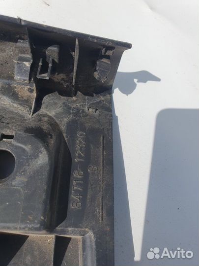 Накладка багажника задняя Toyota Auris 150 2010