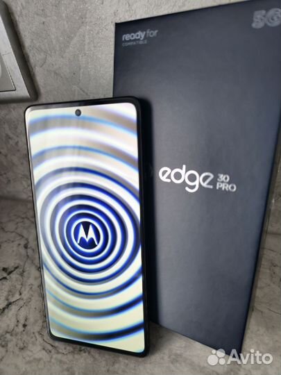 Motorola edge 30 pro