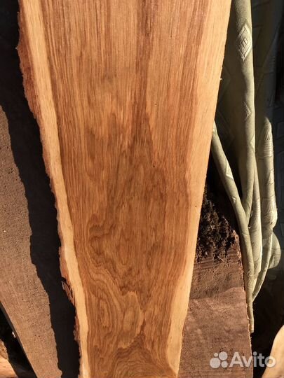 Кухоная доска из дуба и полки 3 метра