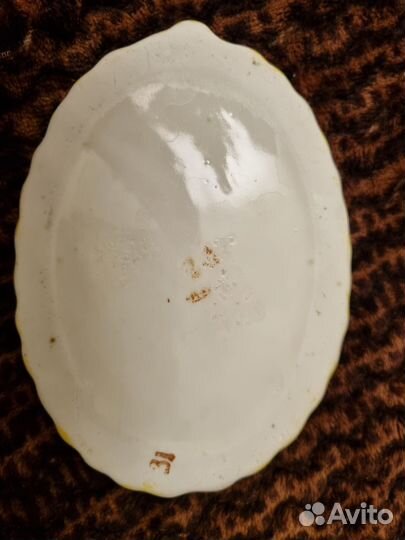 Шкатулка/маслёнка из серии 