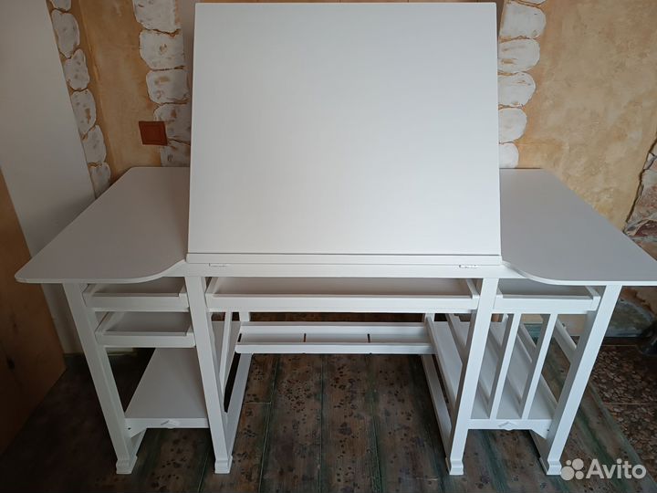 Стол-мольберт 