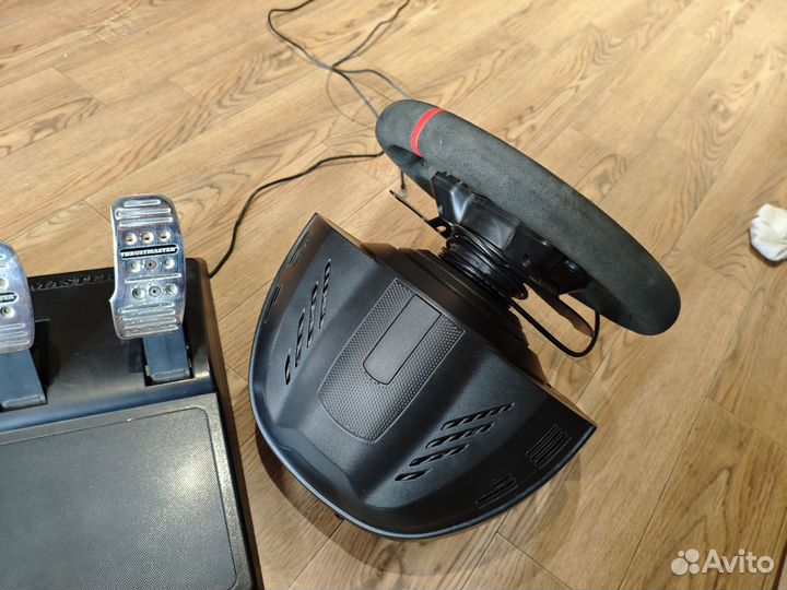 Руль thrustmaster t300 Ferrari edition Alcantara