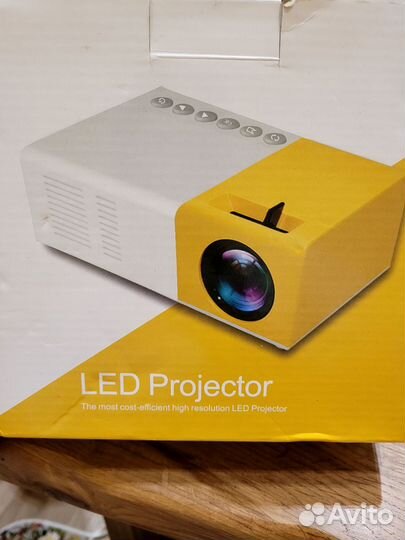 Проектор LED projector