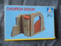 Сборная модель для диорам Italeri Church door 1:35