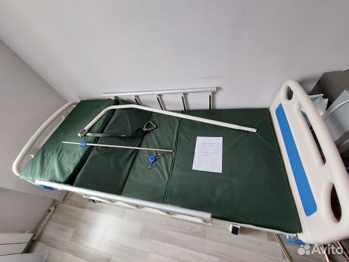 Медицинская кровать для лежачих больных