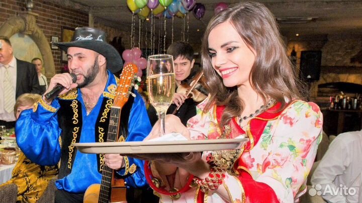 Цыганский ансамбль Михаила Жемчужного на юбилей