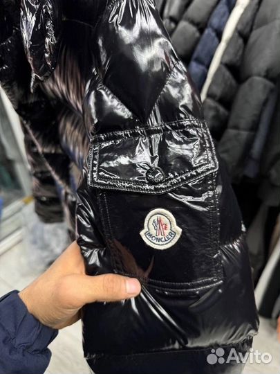 Пуховик глянцевый moncler NFC удлинённый