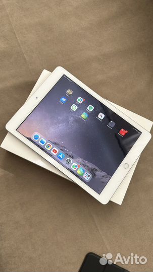 Apple iPad 5 Wi-Fi + Cellular 32 гб