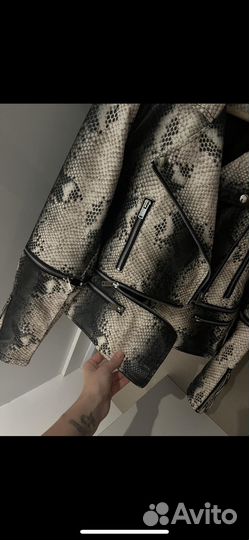 Куртка кожанка женская