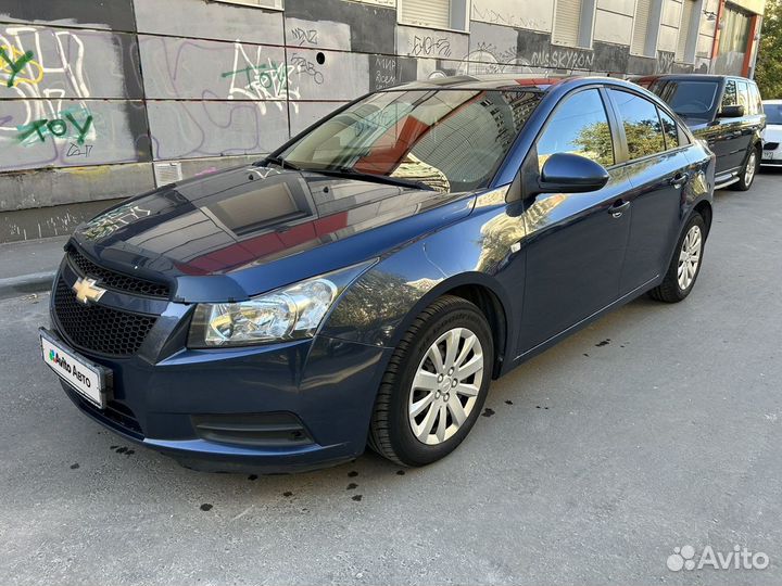 Chevrolet Cruze 1.6 AT, 2011, 109 000 км