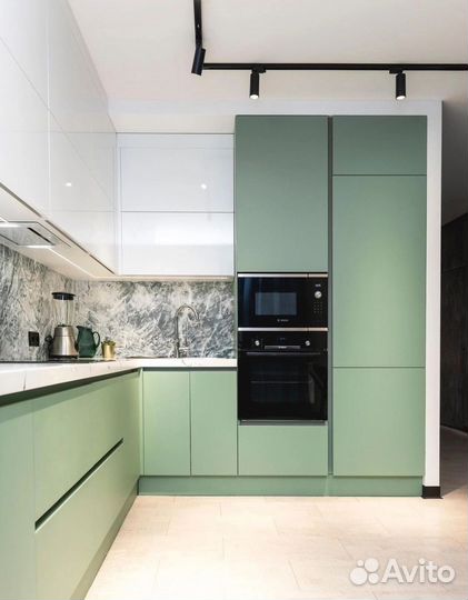 Кухня на заказ. Угловой гарнитур