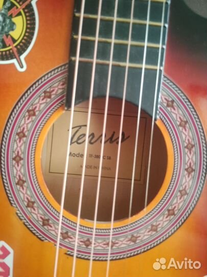 Акустическая гитара terris