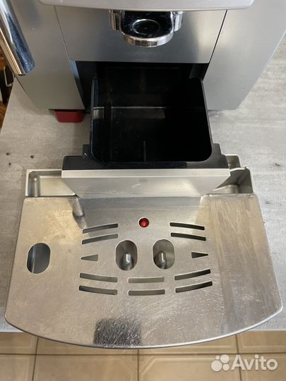 Кофемашина Delonghi ecam 23.420.SB