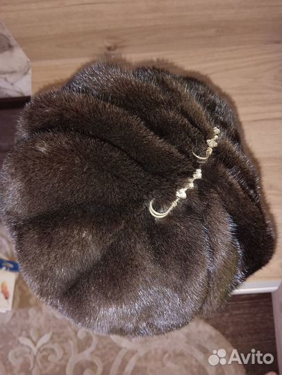 Продам шапку женскую (норковый берет)