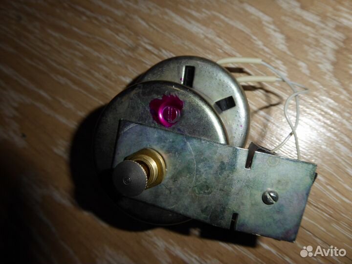 Часовой механизм Янтарь