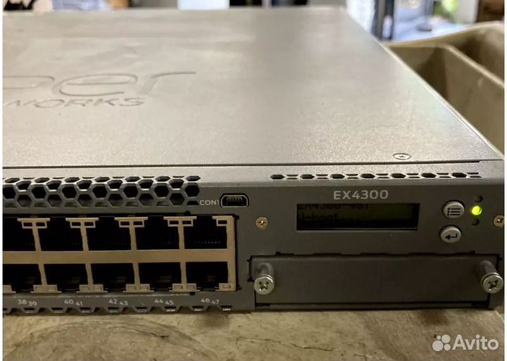 Коммутатор juniper EX4300-48T