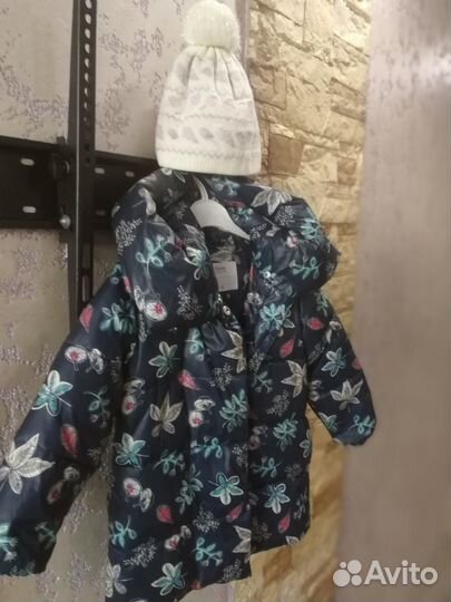 Куртка весенняя с шапкой для девочки