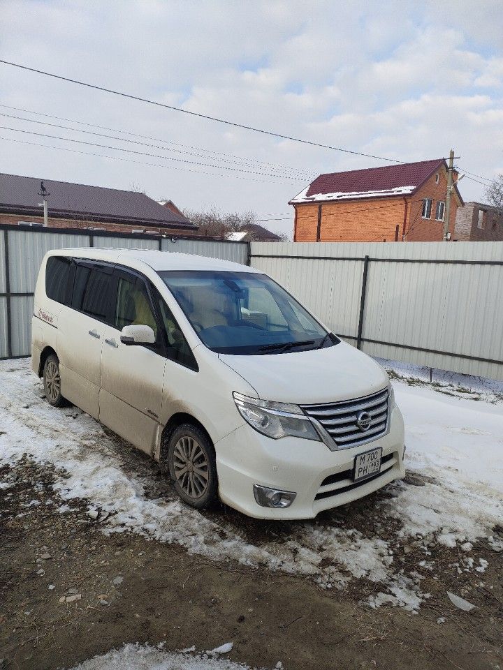 Nissan Serena: фото владельца