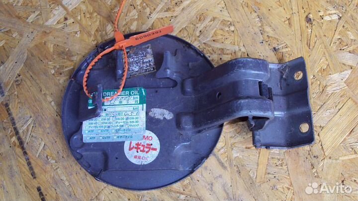 Лючок бензобака mitsubishi grandis NA4W