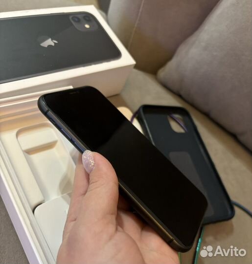 iPhone 11, 64 ГБ