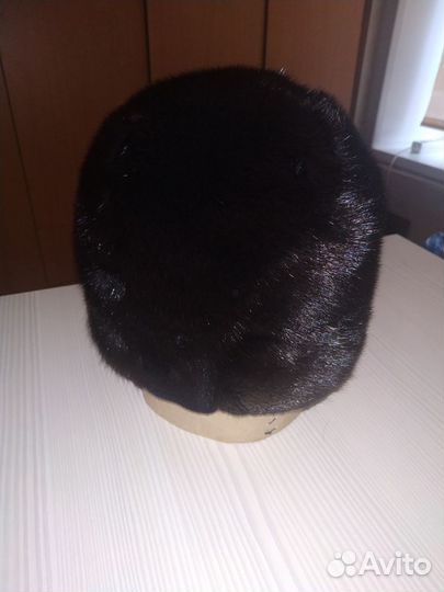 Женская меховая шапка