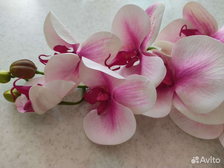 Искусственный цветок орхидея