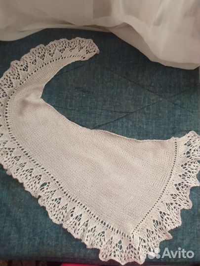 Шаль серповидная