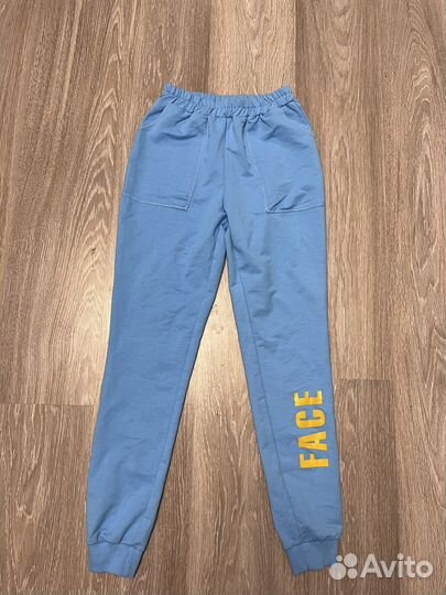 Спортивный костюм женский