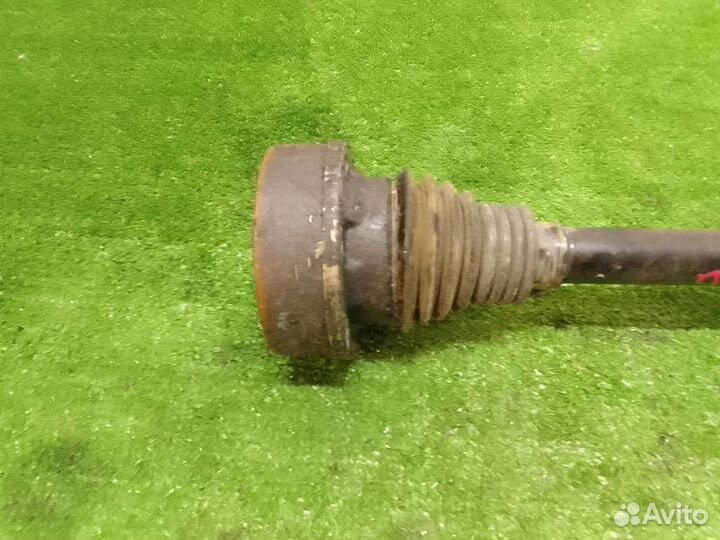 Полуось задняя левая VW Tiguan 2007-2011