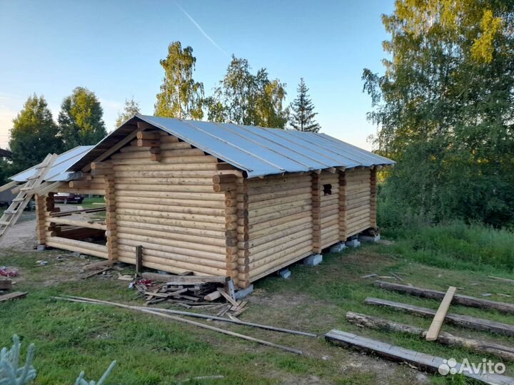 Бригада строителей