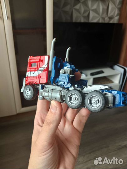 Transformers studio series 102