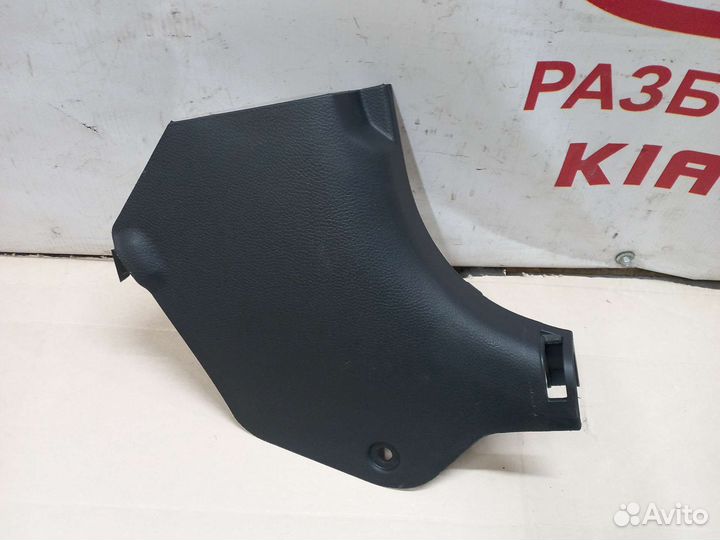 Декаративная накладка правая Хундай i40 2015-н.в